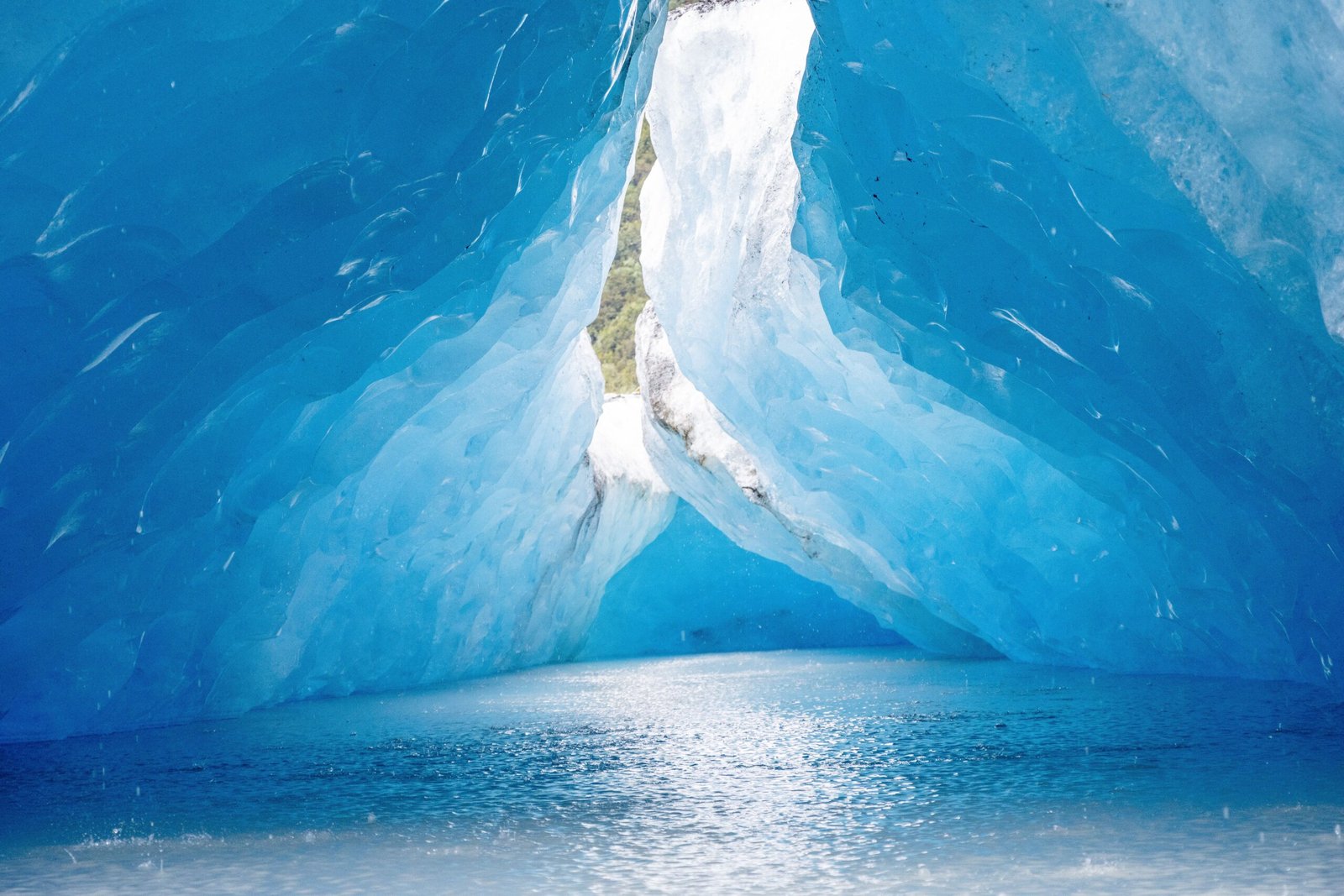 Explore the Stunning Valdez Glacier by Kayak