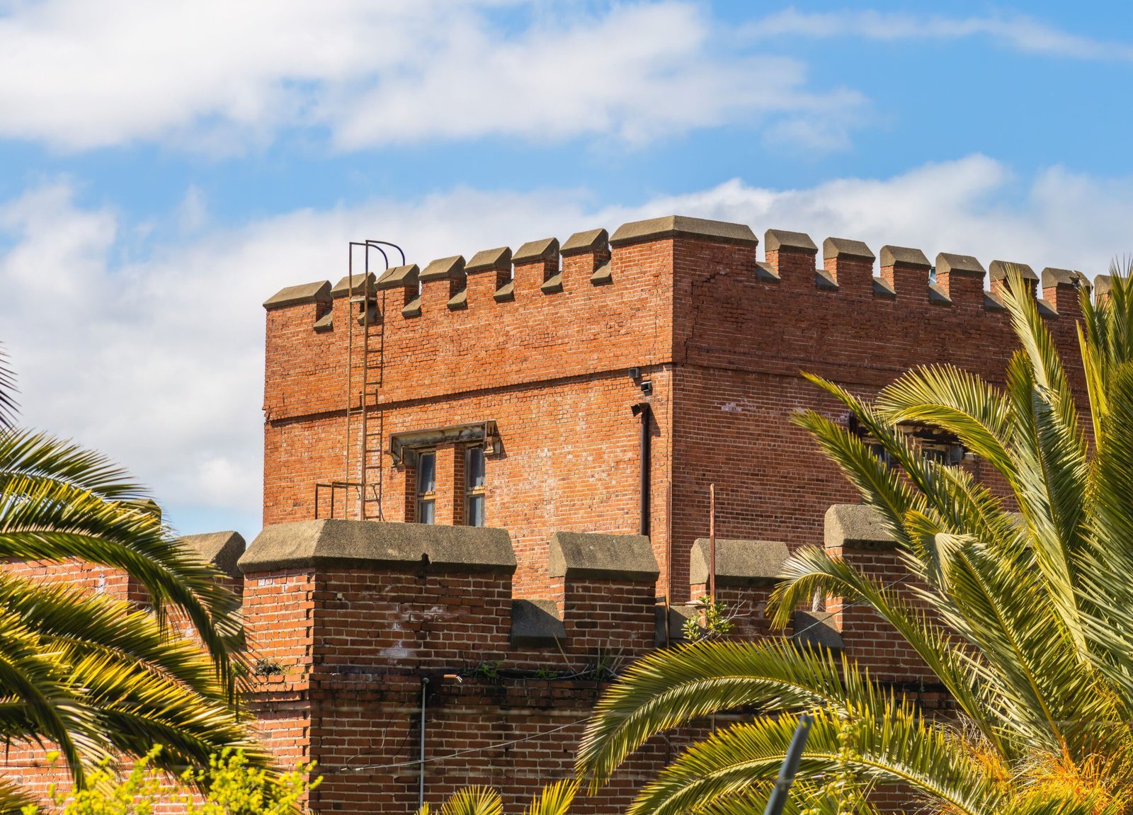 Explore the Historic Blackbeard's Castle