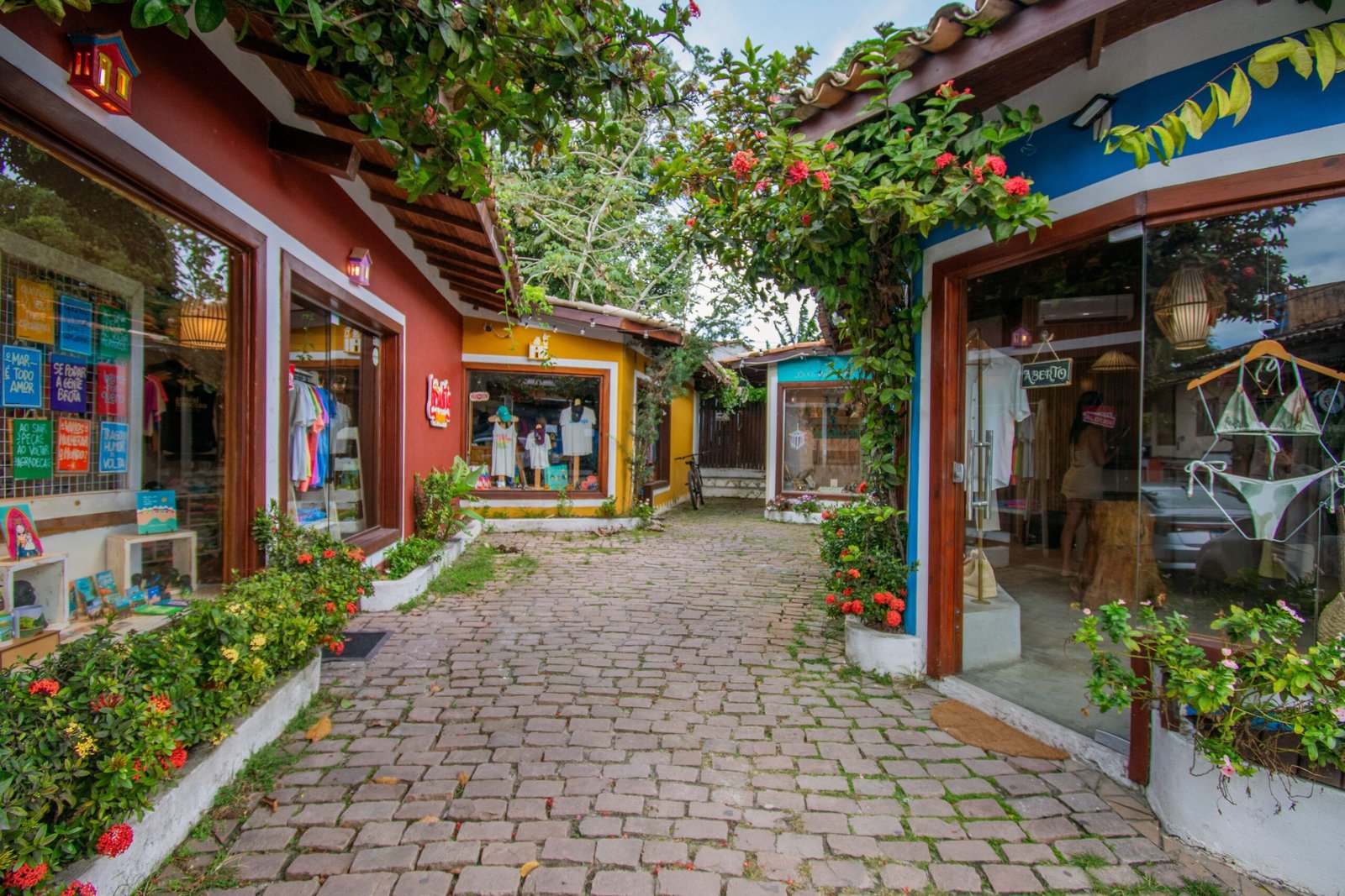 Explore the Unique Shops and Boutiques Downtown