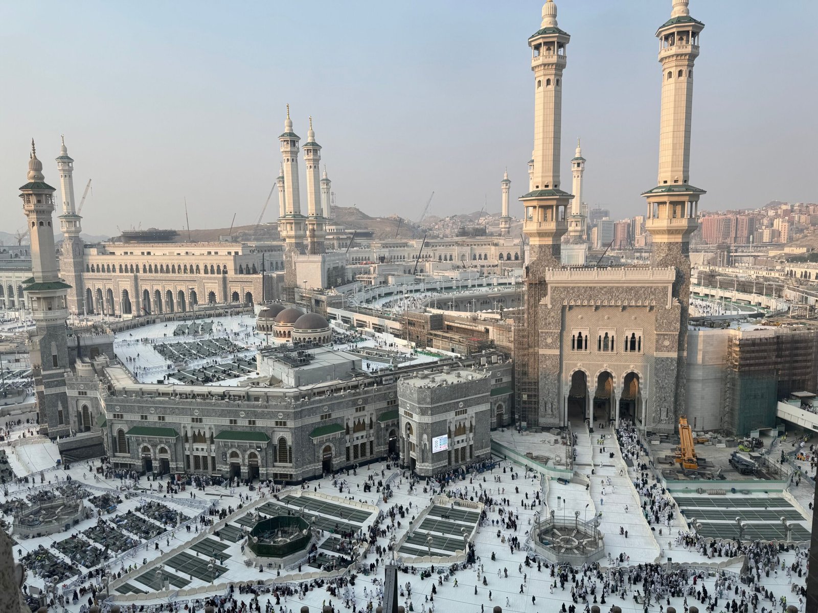 Explore the Grand Mosque, One of the Largest Mosques in the World