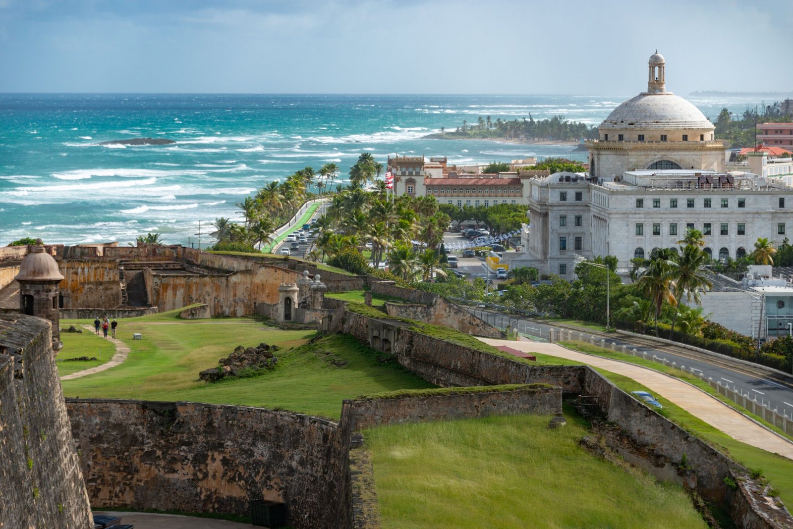 Explore the Historic Castillo de San Marcos Together