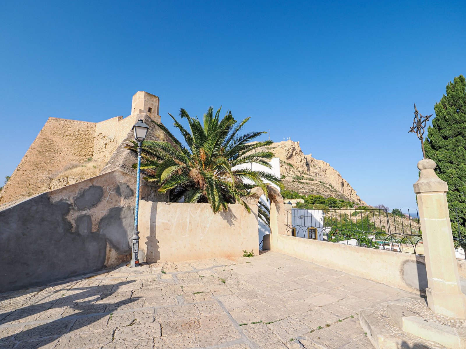 Visit the Historic Santa Bárbara Castle