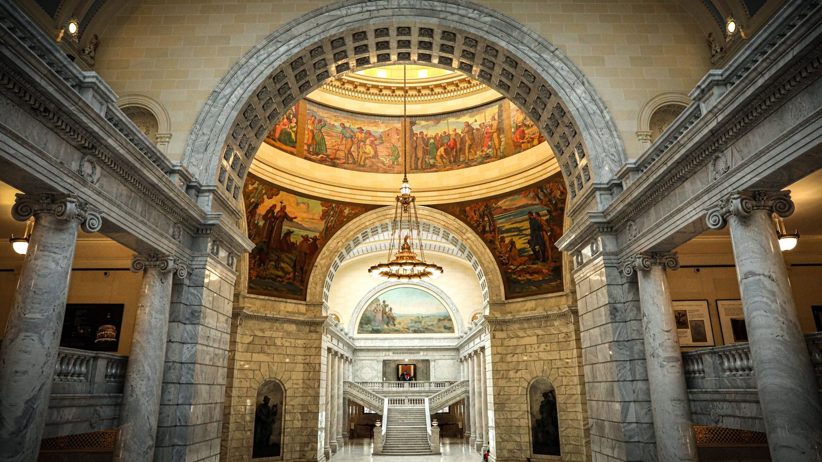 Visit the Kansas State Capitol for a Guided Tour