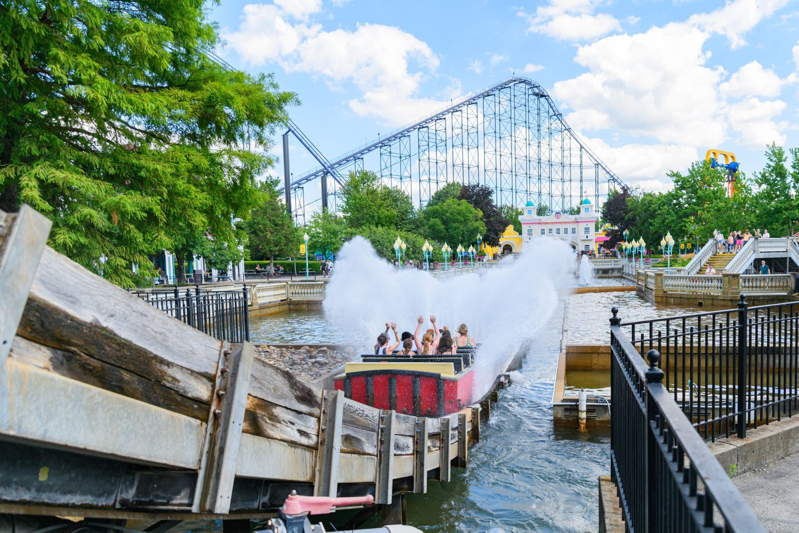 Experience the Thrills at Six Flags Great America