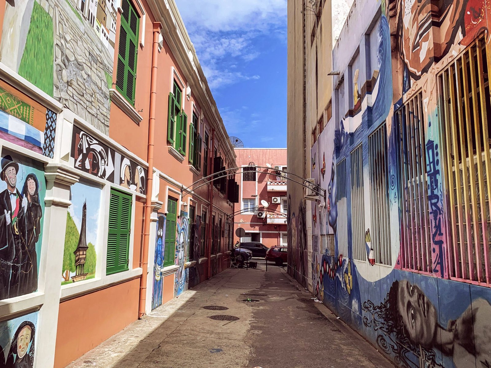 Go on a Scavenger Hunt in the Murals of Downtown Sarasota