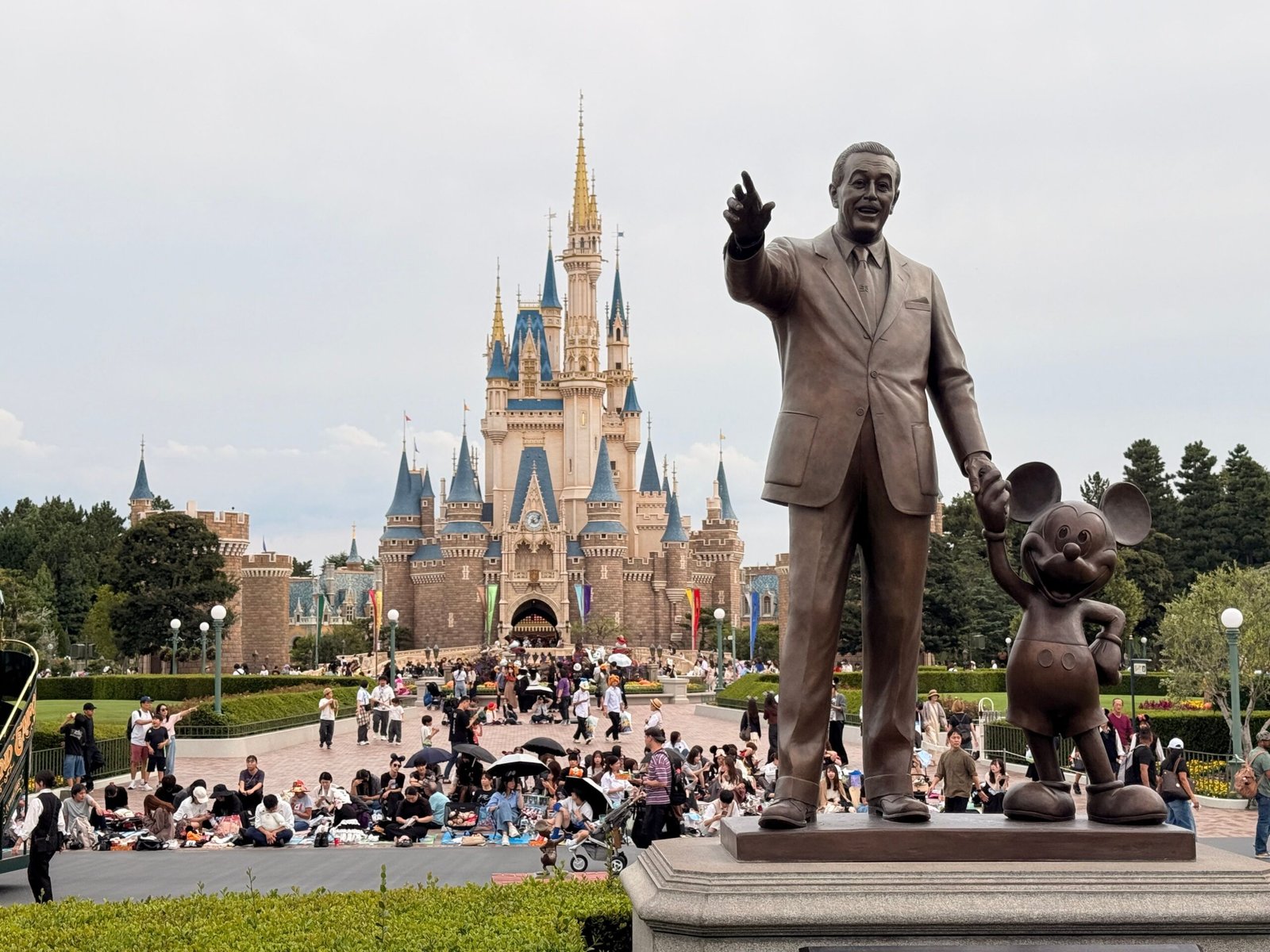 Visit Tokyo Disneyland for a Day of Magical Adventures