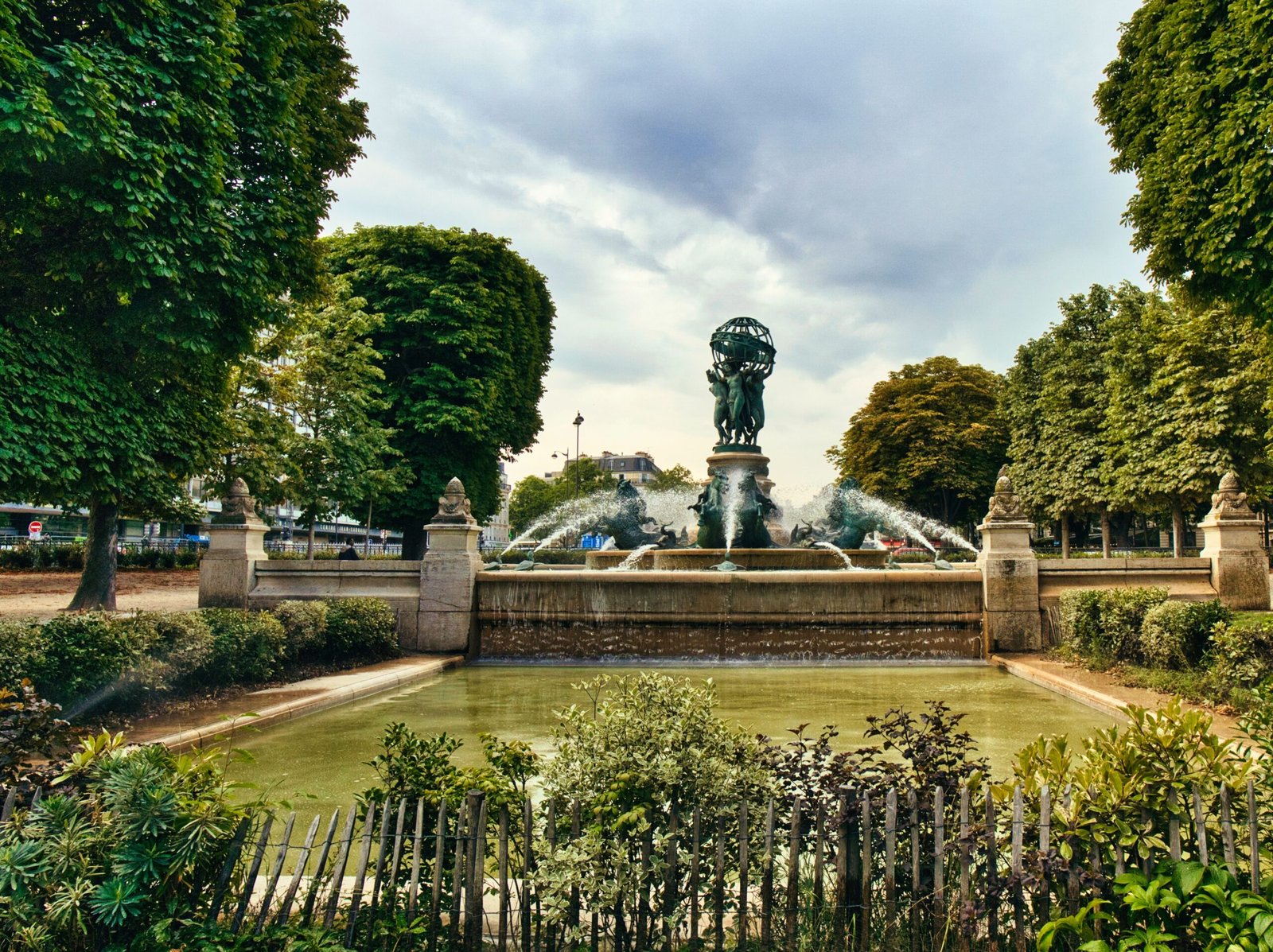 Have a Picnic at the Picturesque Meridian Hill Park