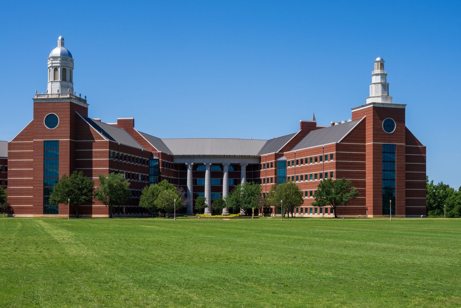 Discover the beautiful Louisiana Tech University campus and its historic buildings