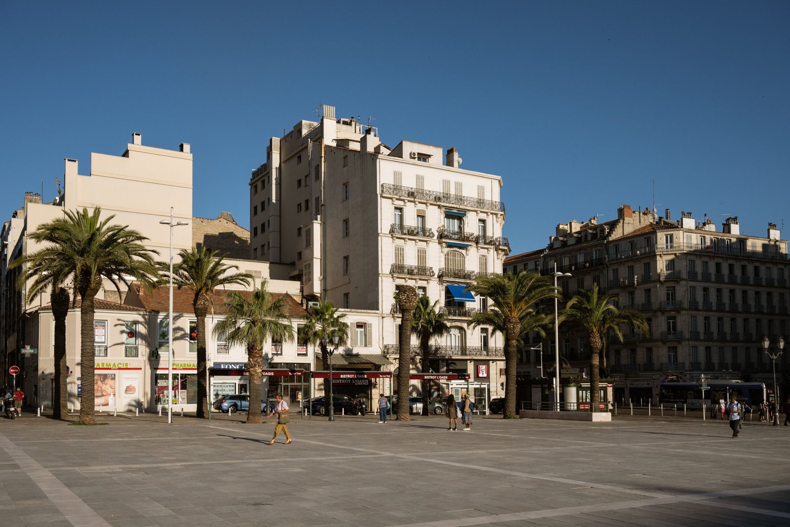 Stroll Through King's Square