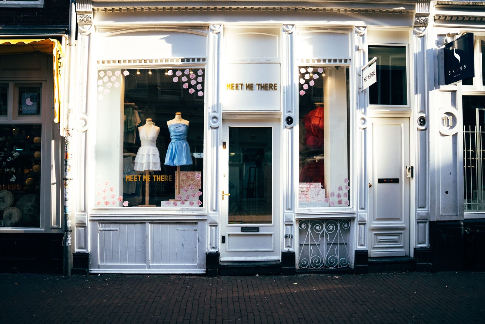 Explore the Charming Shops and Boutiques in Downtown Murphys
