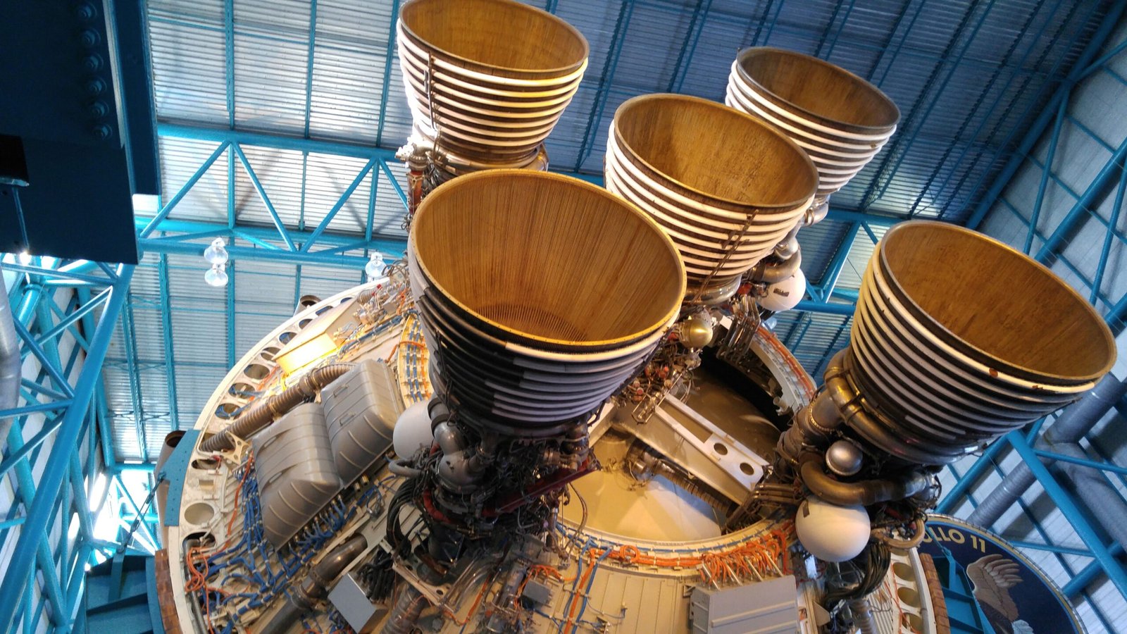Explore the Connecticut Science Center
