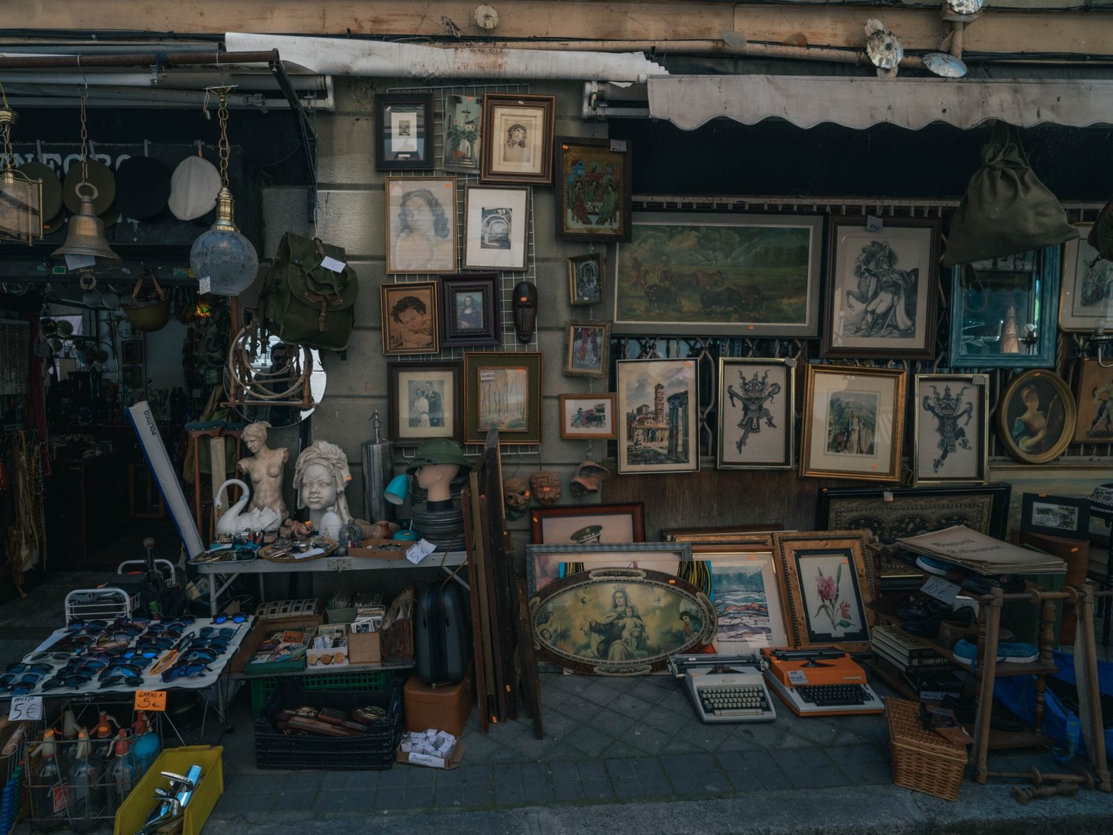 Explore the Eclectic Shops and Outdoor Art Installations in the Cherry Street District