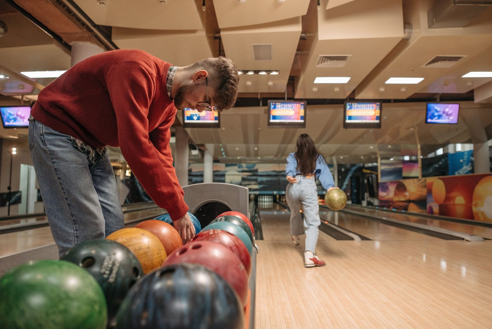 Go Bowling at Appleton’s Fox Valley Bowl