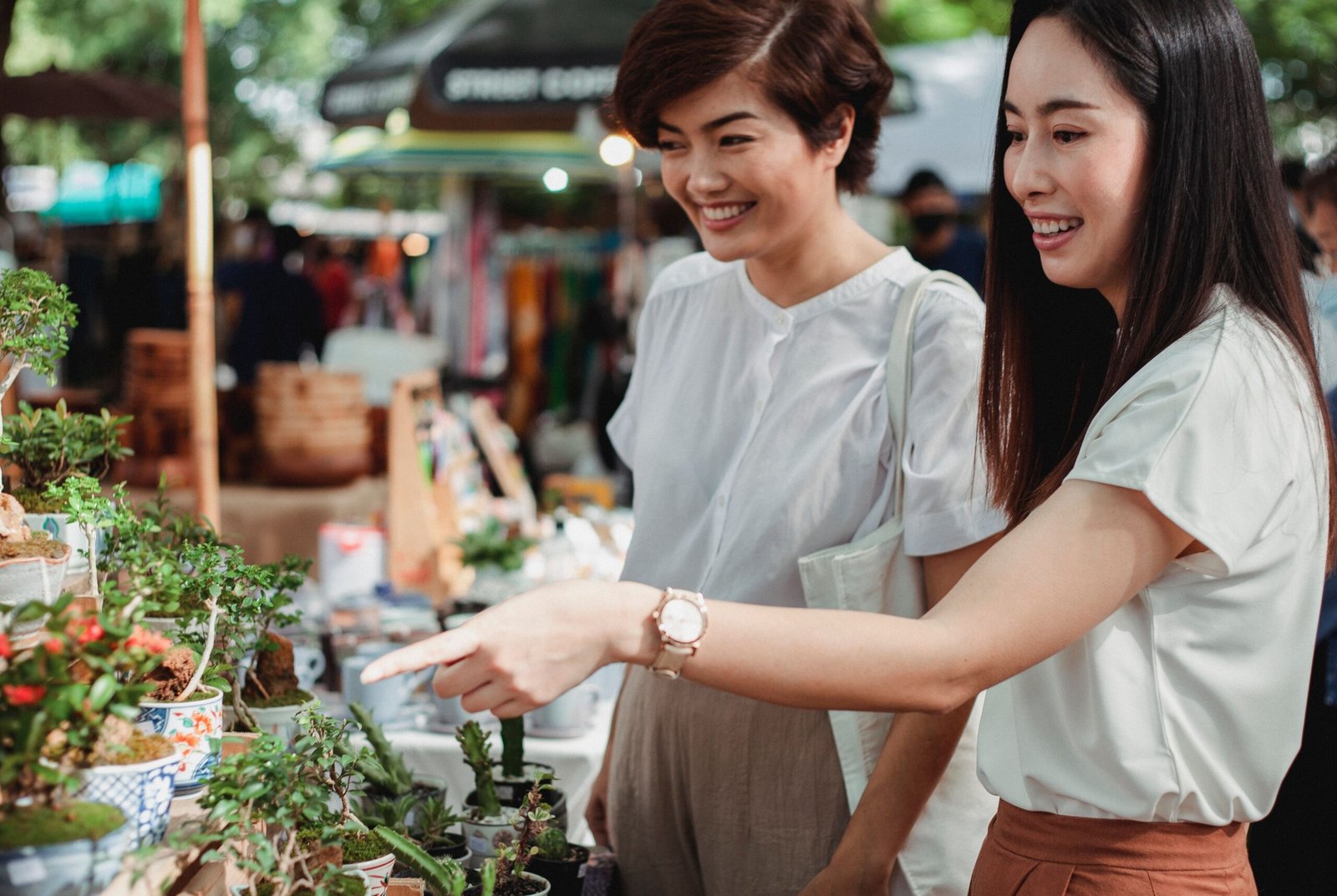Participate in Seasonal Festivities at the Columbia Farmers Market