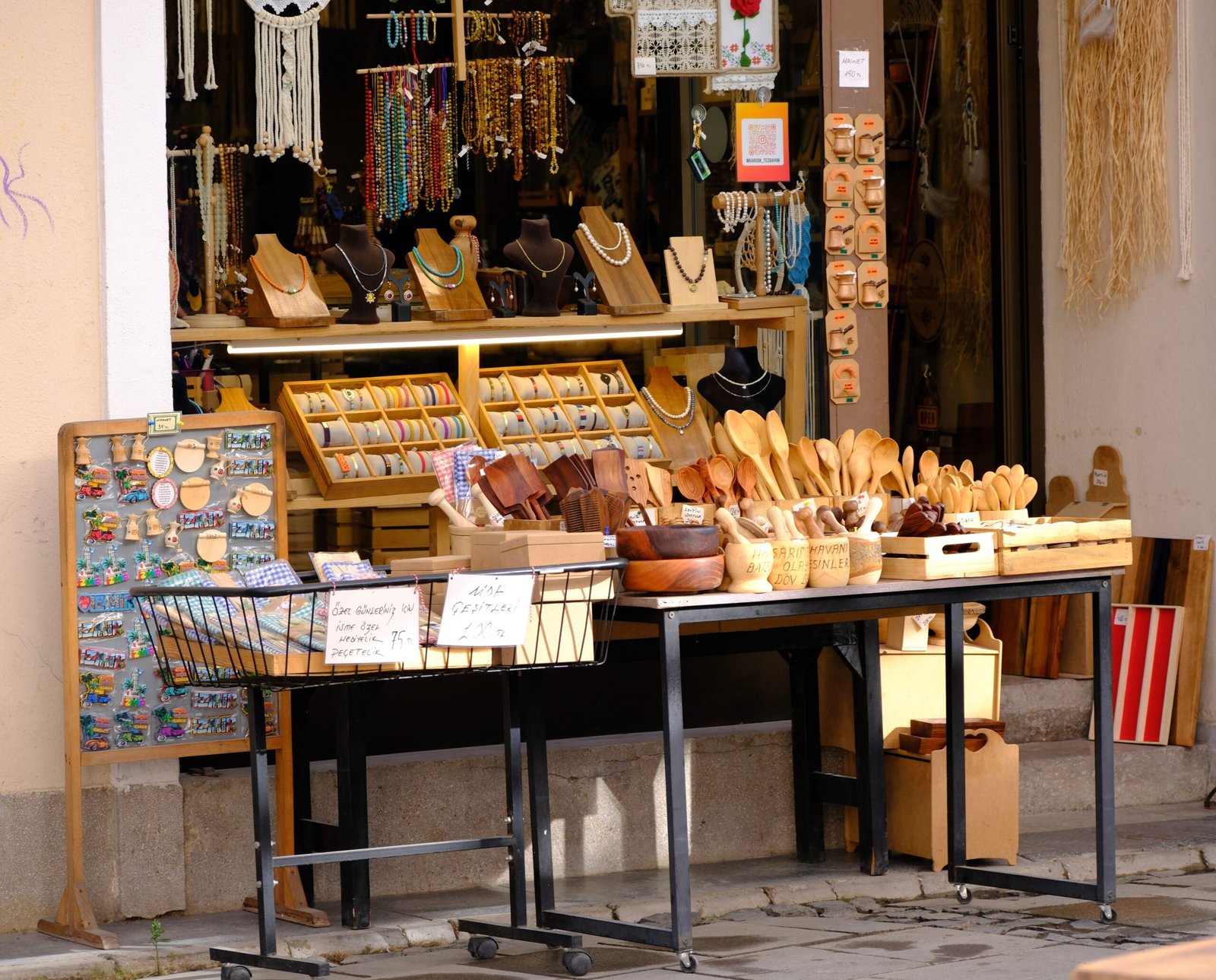 Explore Local Shops Along El Segundo’s Main Street