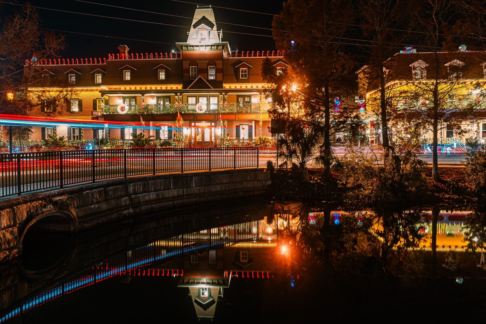 Visit the Historic Murphys Hotel