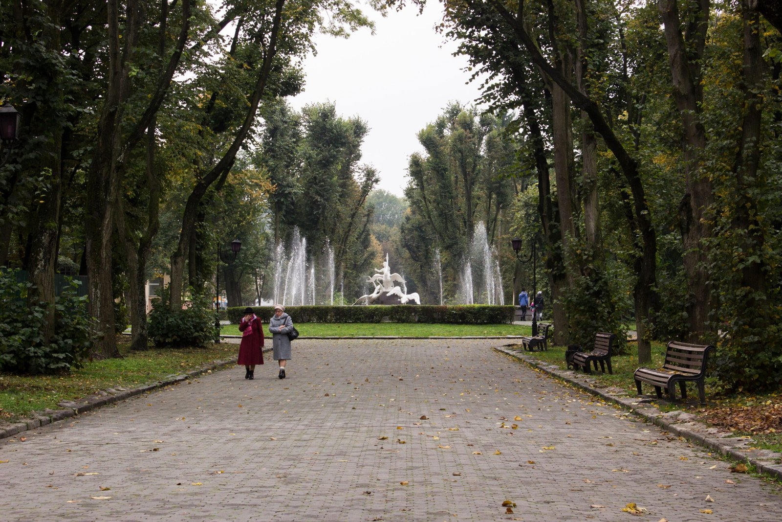 Stroll through the scenic Dupont Circle Park and enjoy the fountain