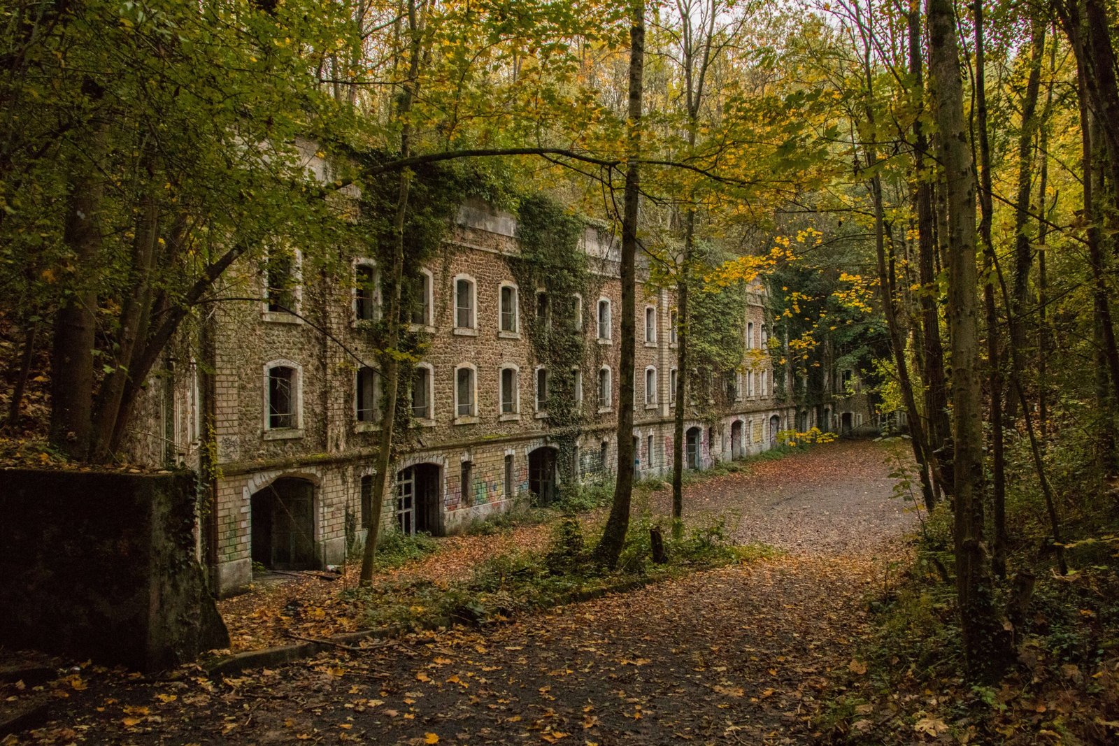Take a Ghost Tour in Historic Neighborhoods like Inman Park