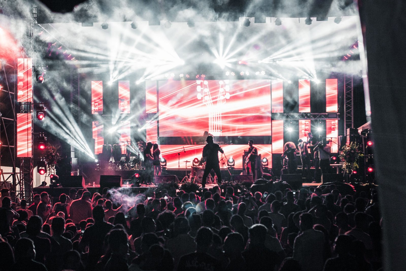 Attend a Concert or Show at the Genesis Convention Center