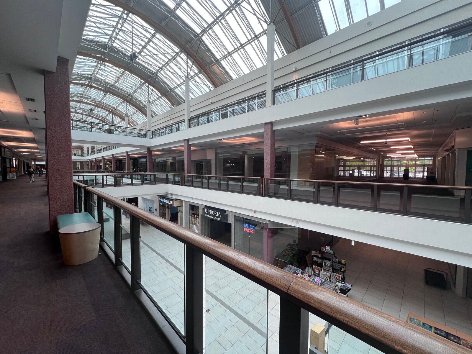 Explore Woodfield Mall, One of the Largest Shopping Centers in the U.S.