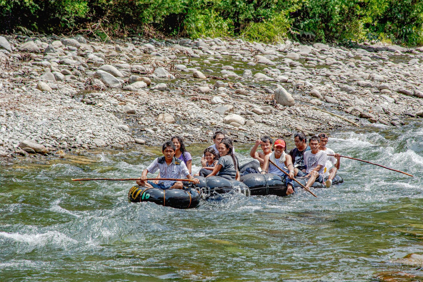 Spend a Day at the Hiawassee River Rafting and Tubing for Summer Fun