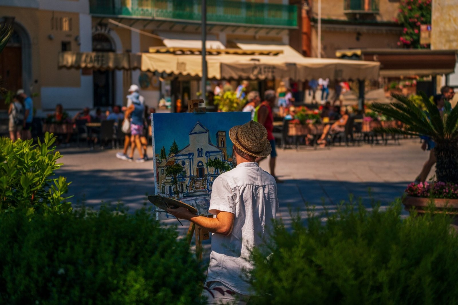 Stroll Along the Charming Streets of Ravello’s Historic Center
