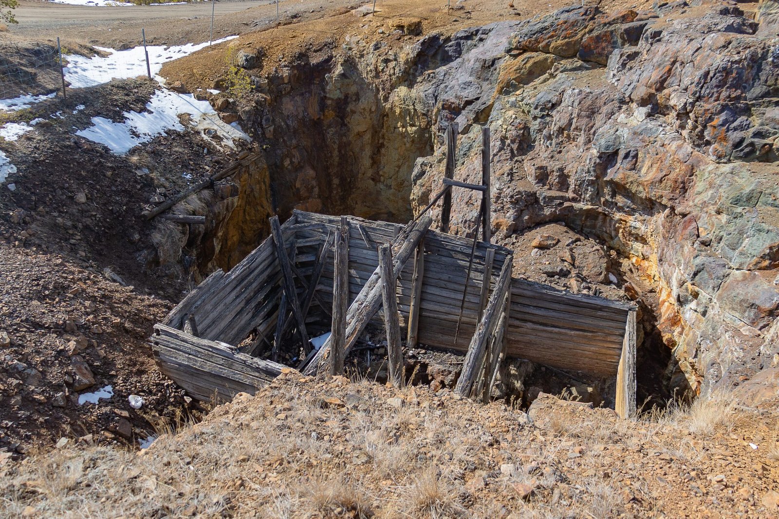 Take a Guided Tour of the Calumet & Hecla Mining Company Ruins