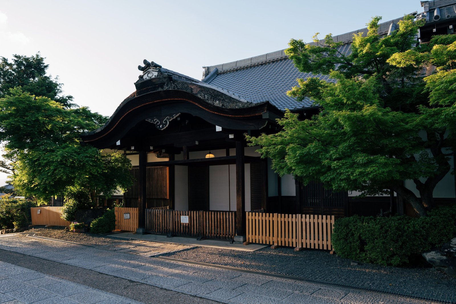 Visit Naritasan Shinshoji Temple for Its Stunning Architecture