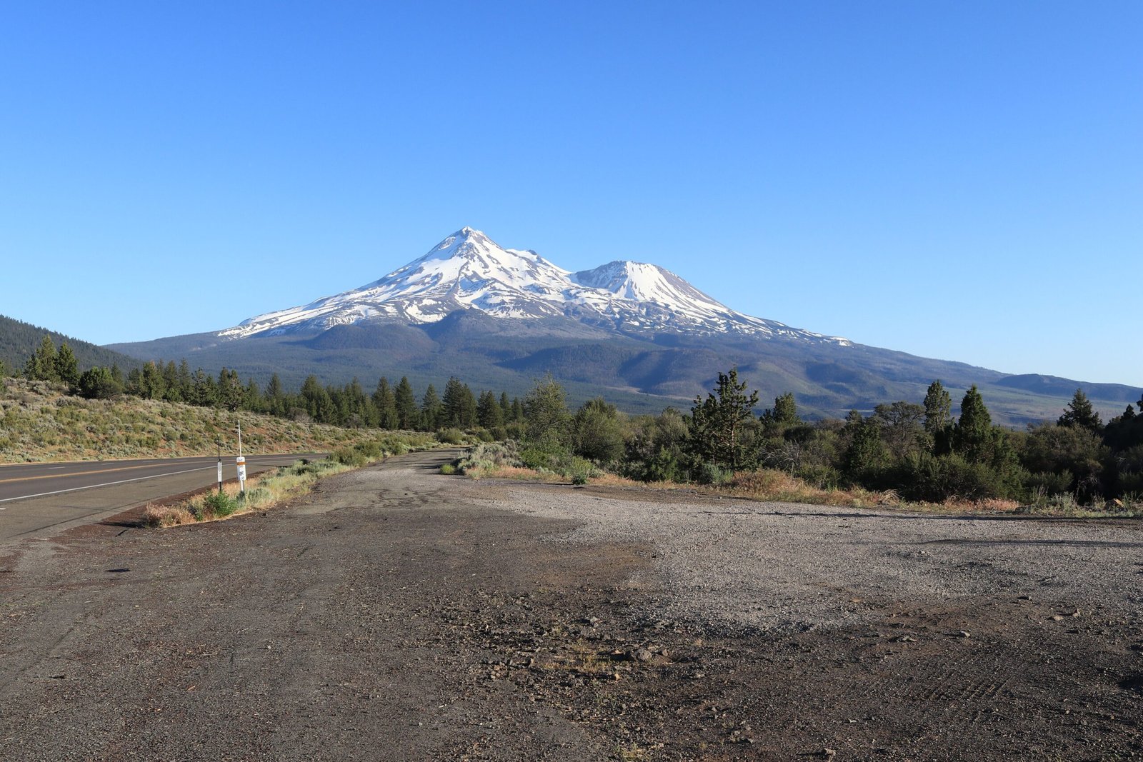Overview city of Mount Shasta
