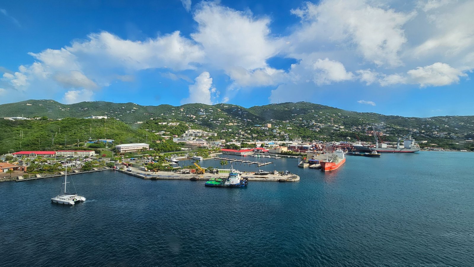 Overview city of Saint Martin
